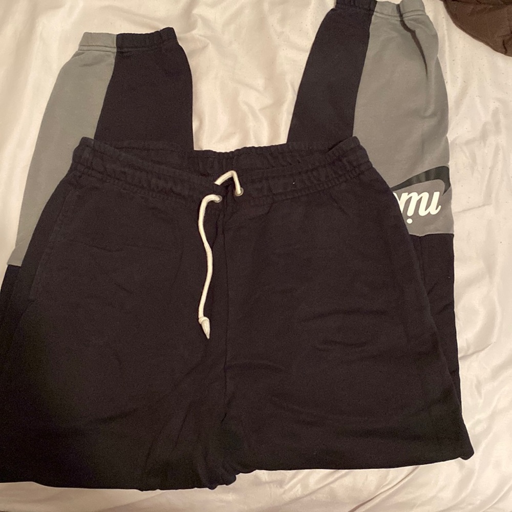NIKE sweat pants